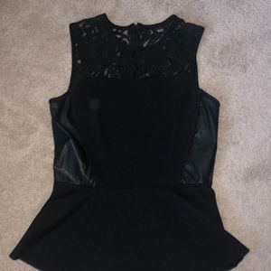 Black sleeveless lace shirt